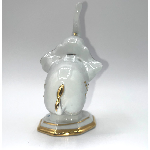 Vintage Capodimonte Elephant Balancing on Swarovski Crystal Ball Gold White Cute - Picture 8 of 16